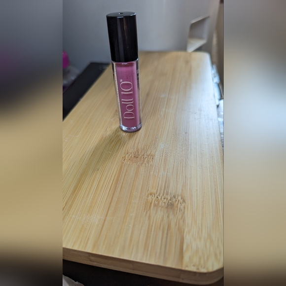 Doll 10 High Shine liquid Lipstick - Kiss Me - Picture 3 of 6